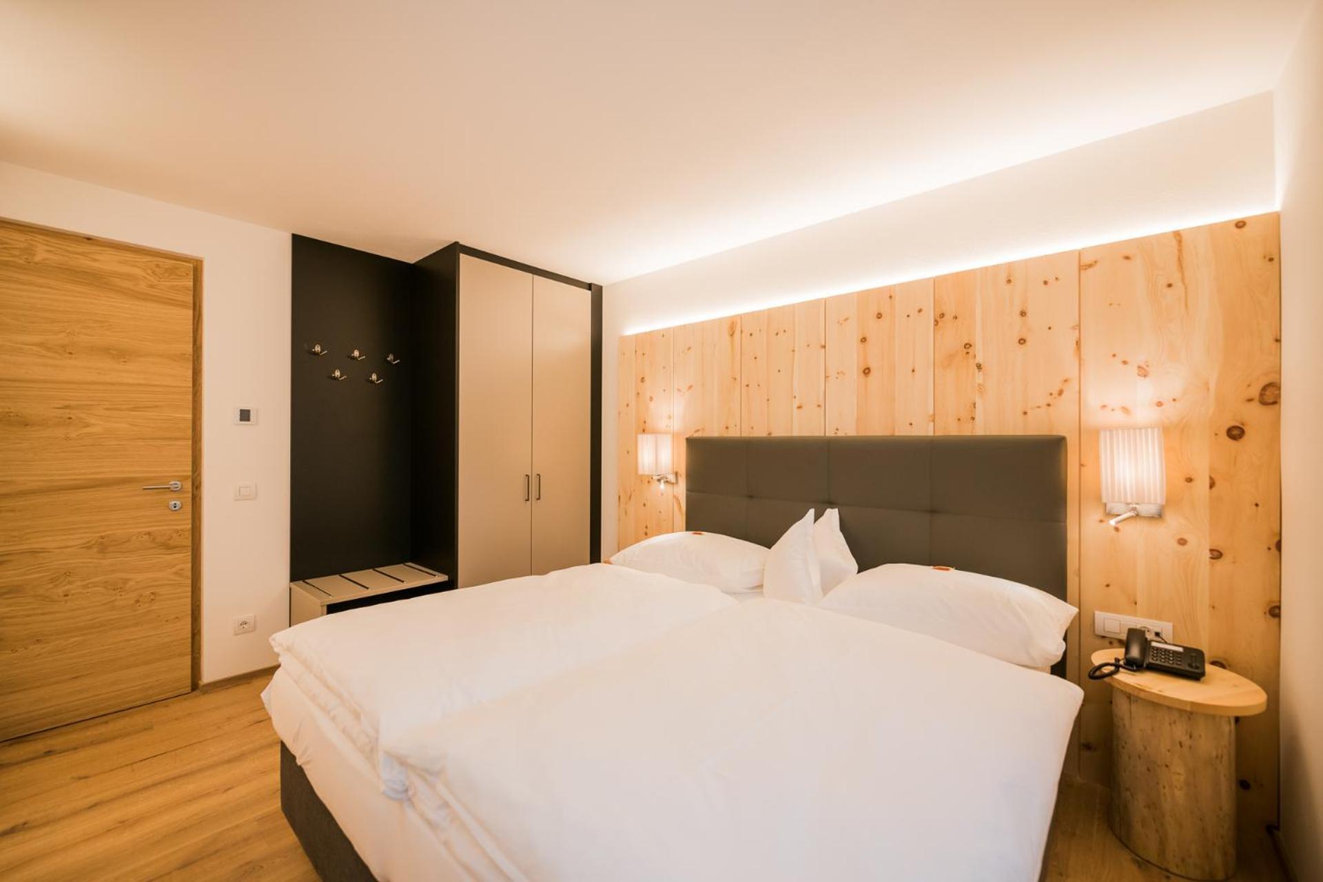 Alpenwellnesshotel St. Veit Sexten Bilik gambar