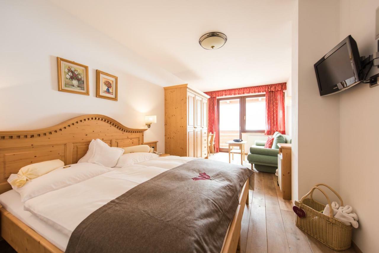 Alpenwellnesshotel St. Veit Sexten Bilik gambar